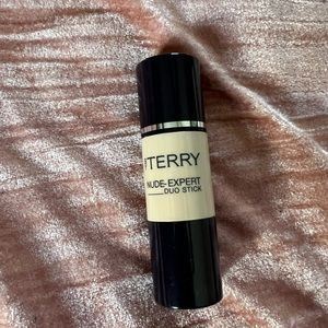 Nude-Expert Foundation Duo Stick in Fair beige